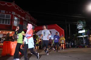 BIB: 
                            <button type="button" onclick="openModal(26228911)" class="btn btn-primary btn-sm float-right btn-popup" data-toggle="modal" data-target=".modal-high-quality">
                        <i class="fas fa-shopping-cart"></i> Add to Cart
                    </button>
                                            <button type="button" onclick="isThisMe(26228911, true)" class="btn btn-success btn-sm float-right btn-popup btn-isme hidden" data-toggle="tooltip" data-placement="bottom" title="นี่คือรูปของคุณใช่ไหม คลิกที่นี่เพื่อเอาเข้าอัลบั้ม">
                        <i class="fas fa-plus"></i> Add to album
                    </button>
                    <button type="button" onclick="isThisMe(26228911, false)" class="btn btn-warning btn-sm float-right btn-popup btn-isnotme hidden">
                        <i class="fas fa-ban"></i> Remove from album
                    </button>